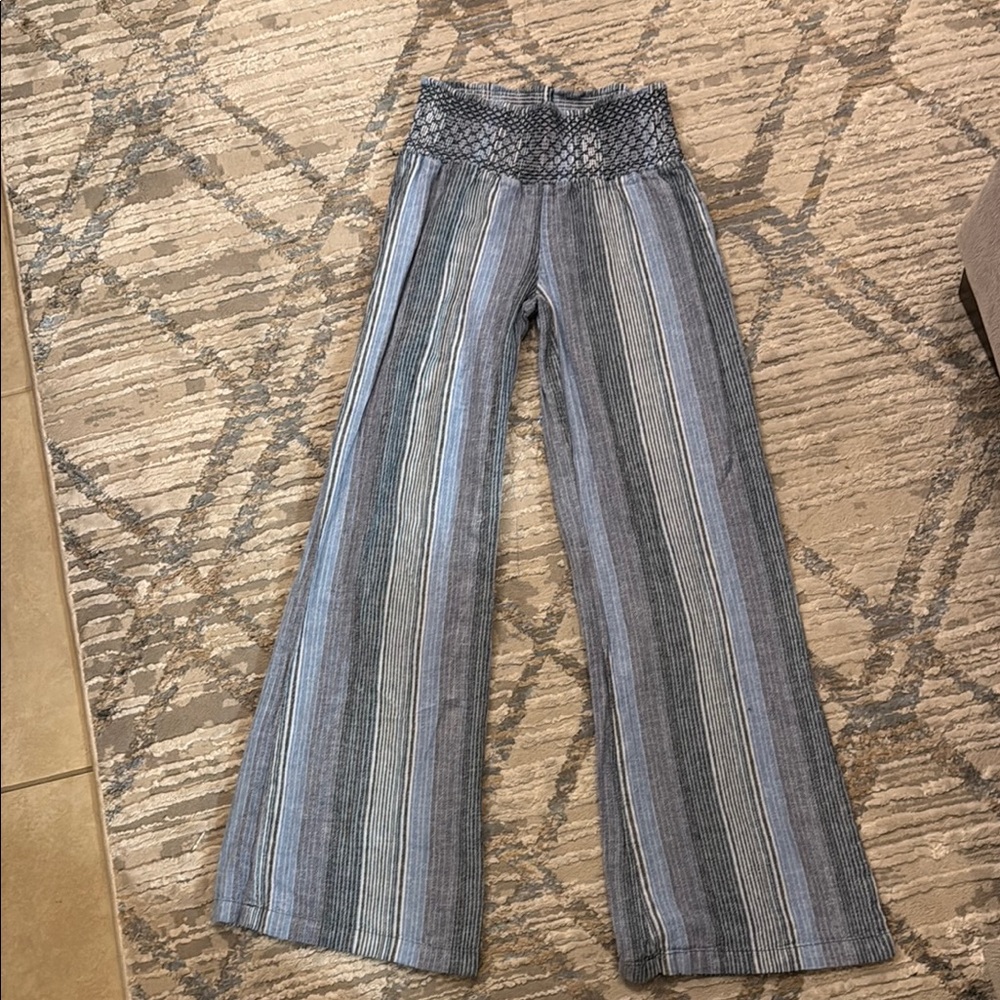 SO Blue and White Patterned Fabric